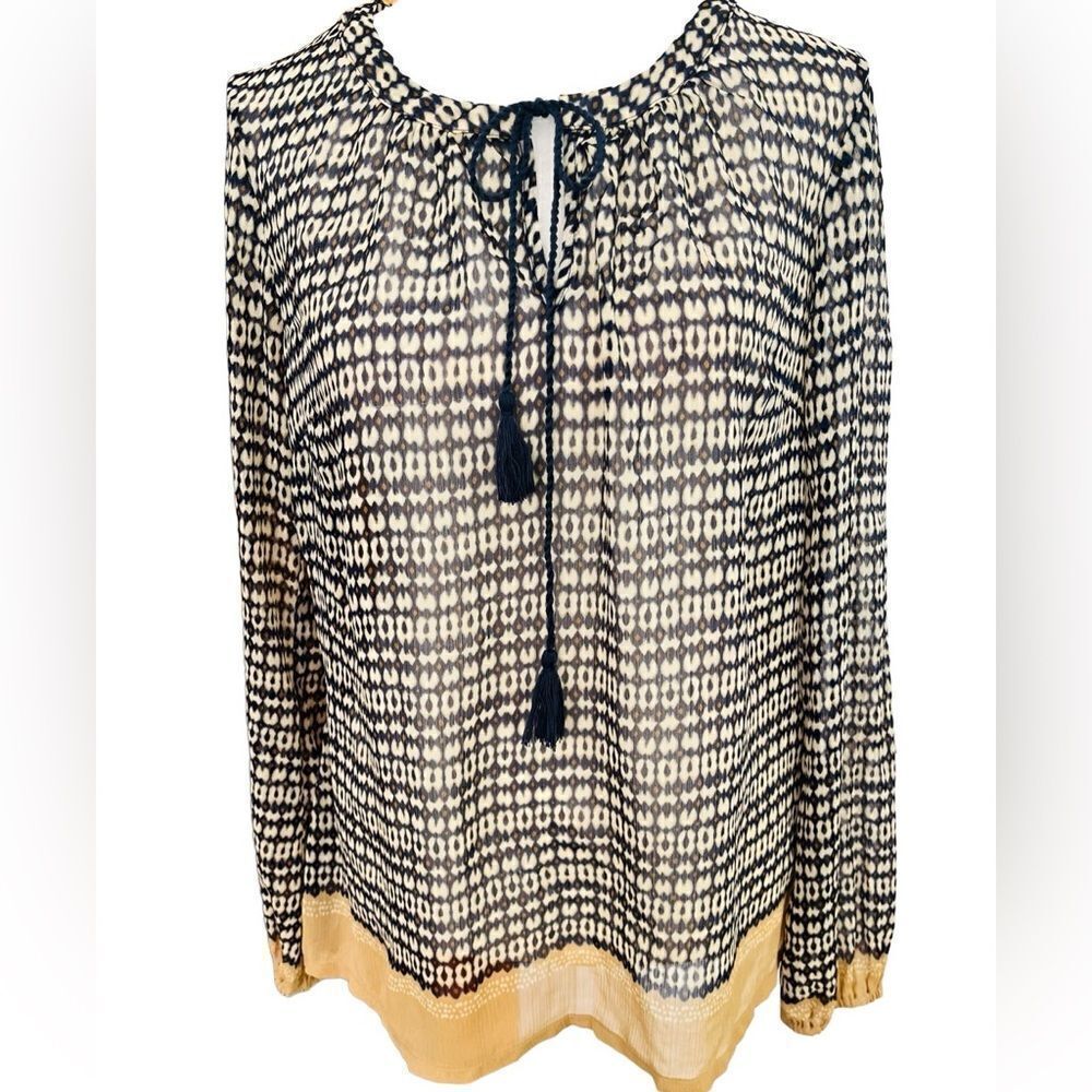 Rose & Olive print top, solid border, keyhole front with tassel tie size S